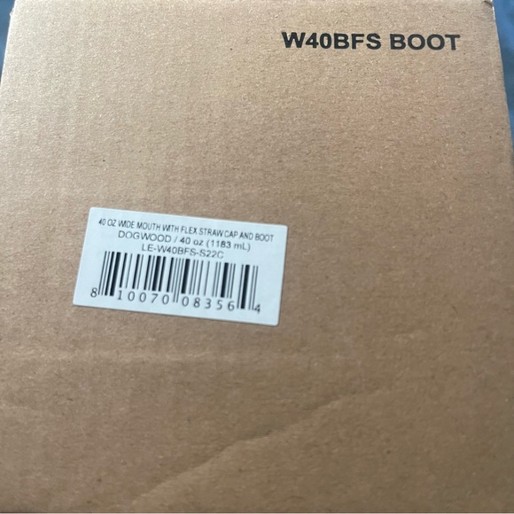 Hydro Flask - 40oz - Special Edition - Picture 3 of 4